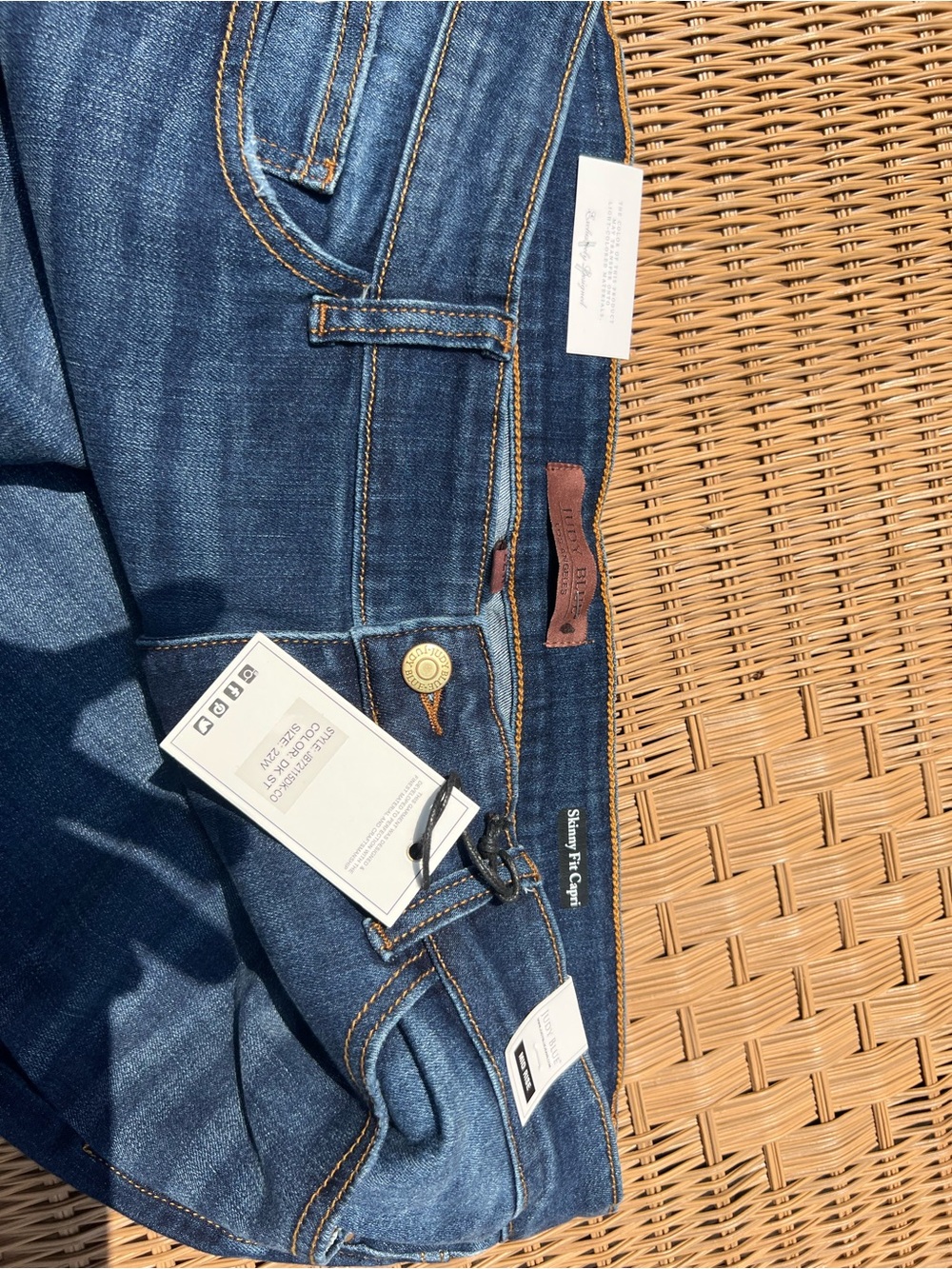 Judy Blue Skinny fit cuffed capris NWT